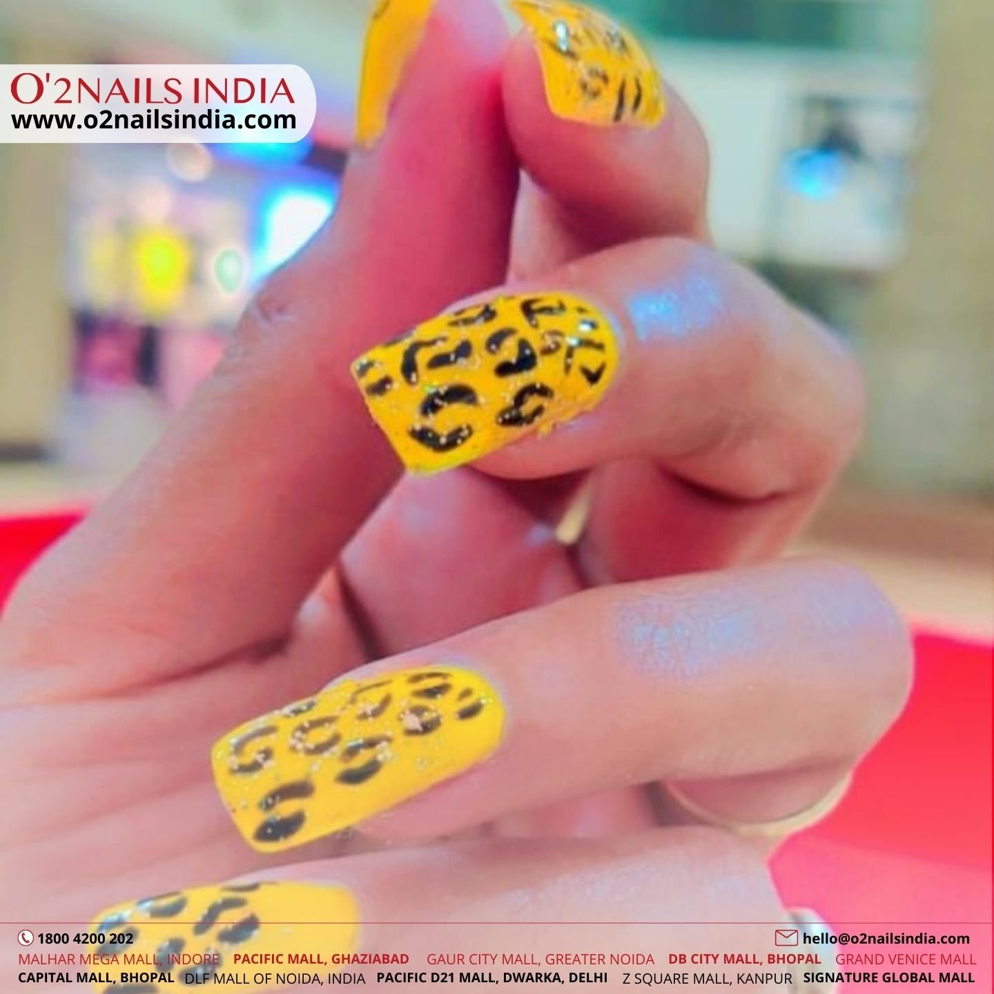 24Pcs Square Press on Nails Black Yellow Nails Glossy Nails Net Pattern  Fake Nails for Women and Girls | SHEIN EUQS